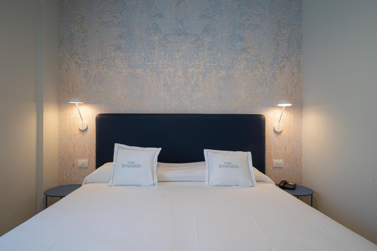 Hotel Smeraldo ลินญาโน ซับเบียโดโร ภายนอก รูปภาพ