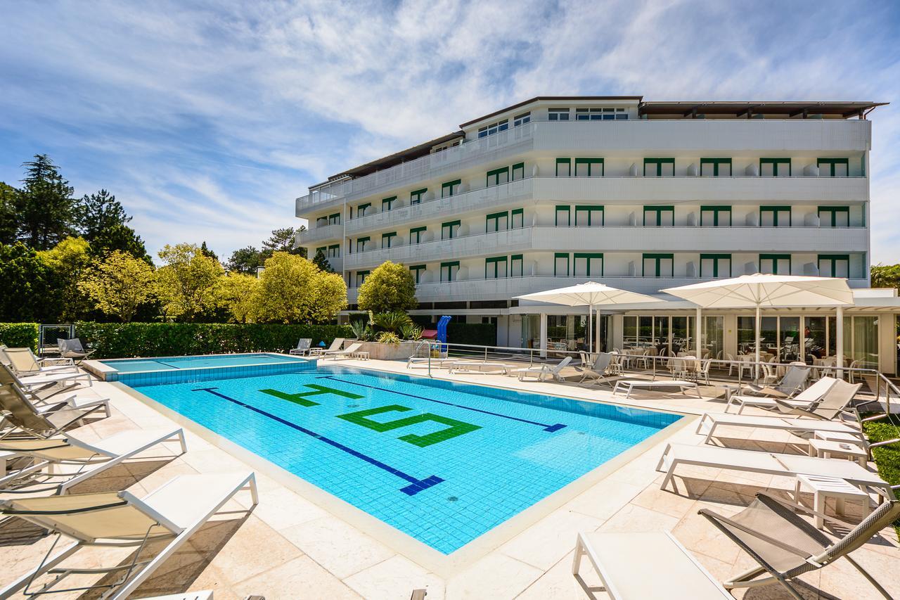 Hotel Smeraldo ลินญาโน ซับเบียโดโร ภายนอก รูปภาพ