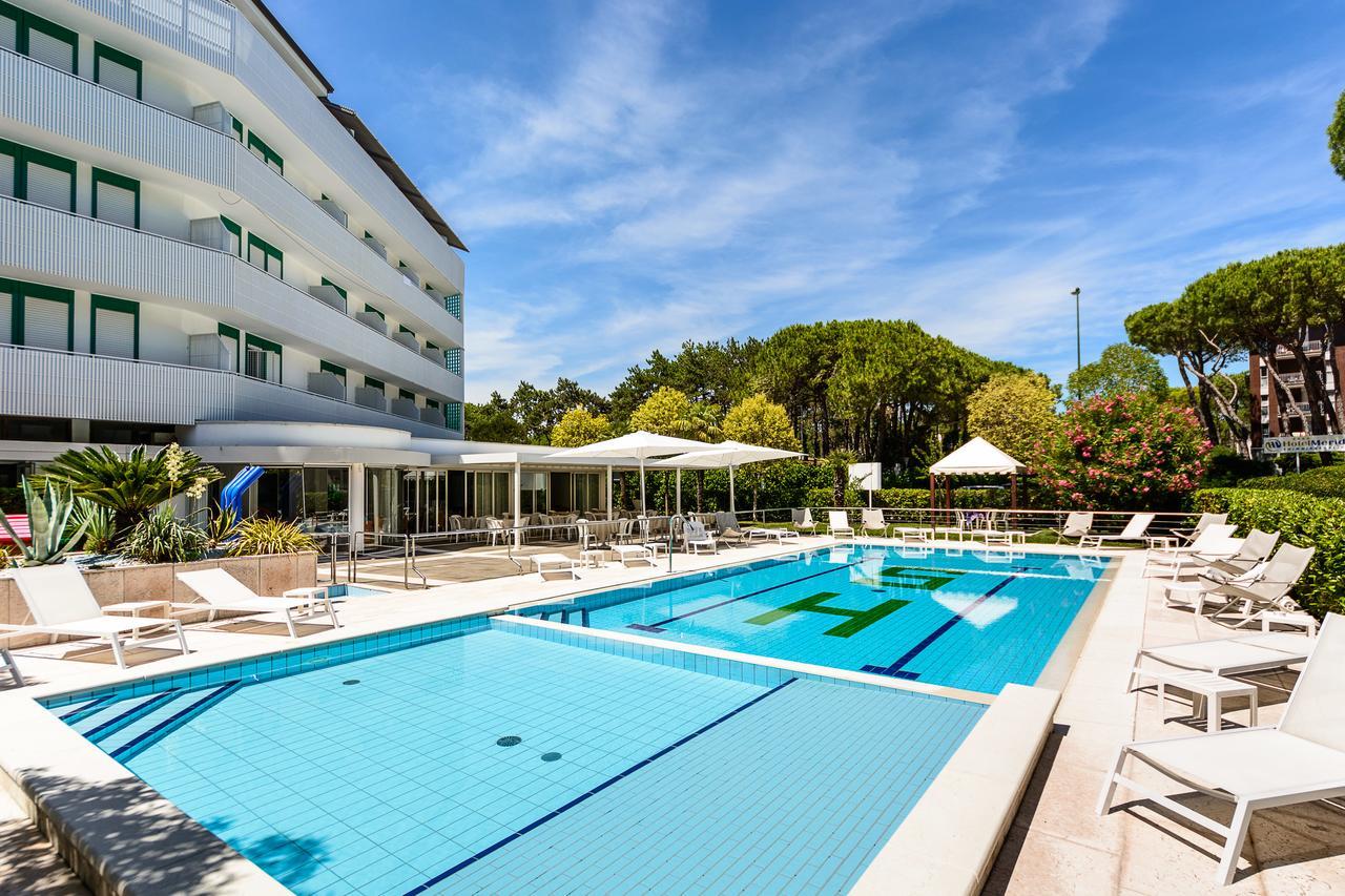 Hotel Smeraldo ลินญาโน ซับเบียโดโร ภายนอก รูปภาพ